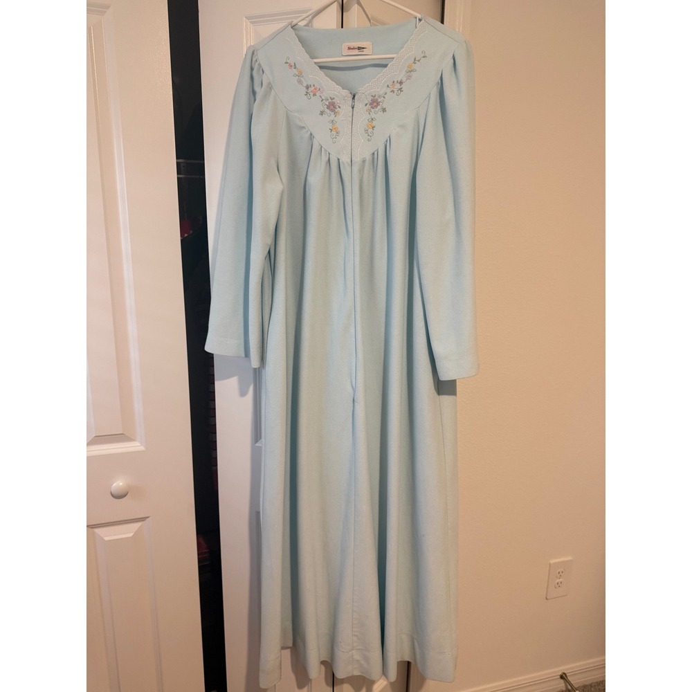 Shadowline Vintage Blue Floral Embroidered Lace Trim Nightgown Large Zip Front - Picture 2 of 5